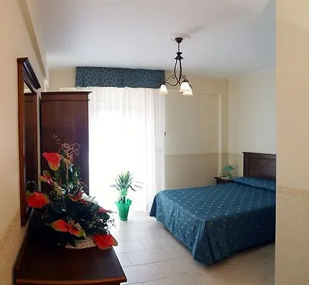 Otel Il Melograno 3*